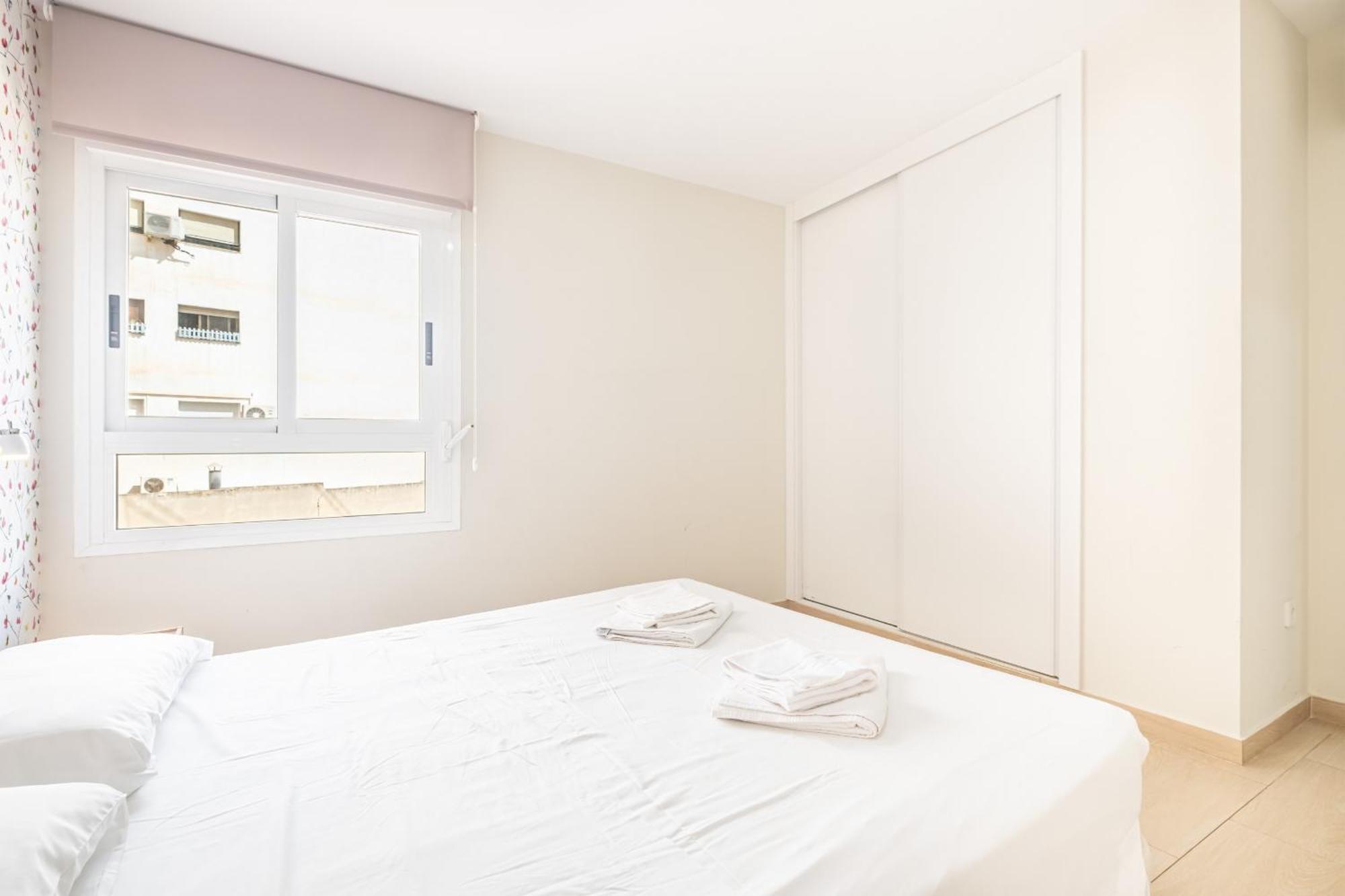Apartamentos La Rosita Old Town Benidorm Habitación foto